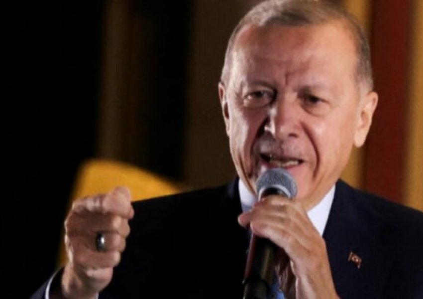 Erdogan zotohet që askush të mos e prekë Sirinë