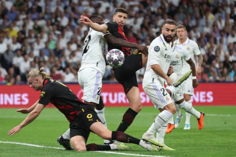 Formacioni më i mirë i vitit 2024 nga FIFPro, dominojnë lojtarët e Realit dhe City-t