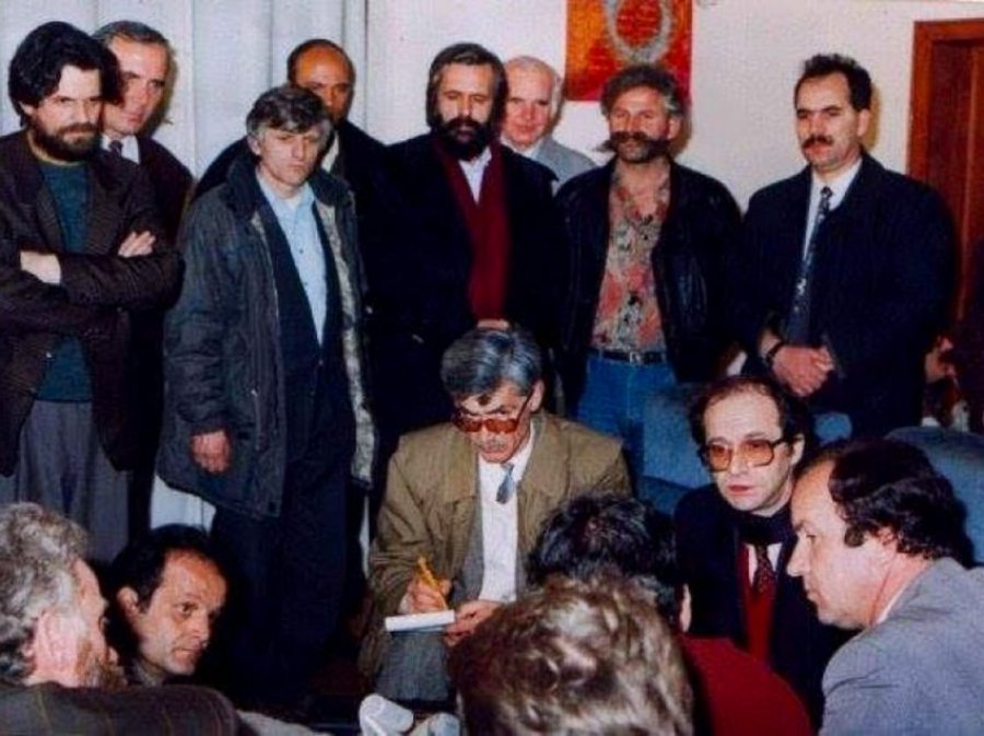 Fotografia që sfidoi hienat e pasluftës