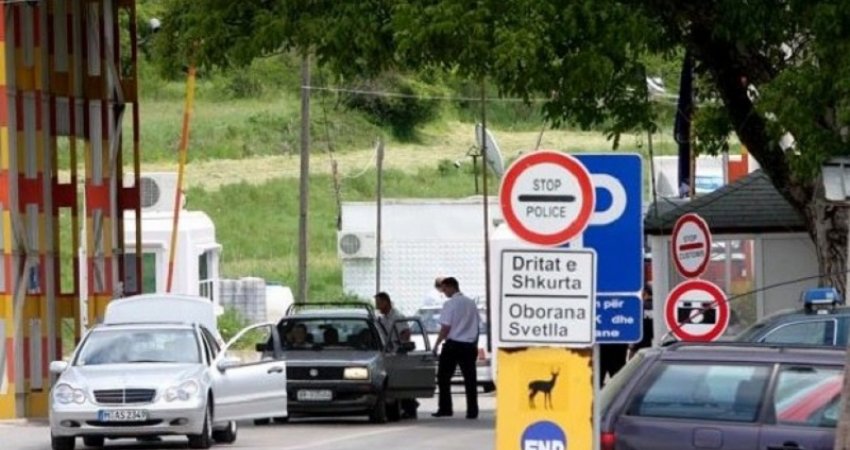 Në dy pika kufitare, policia parandalon kontrabandë të armëve nga Serbia