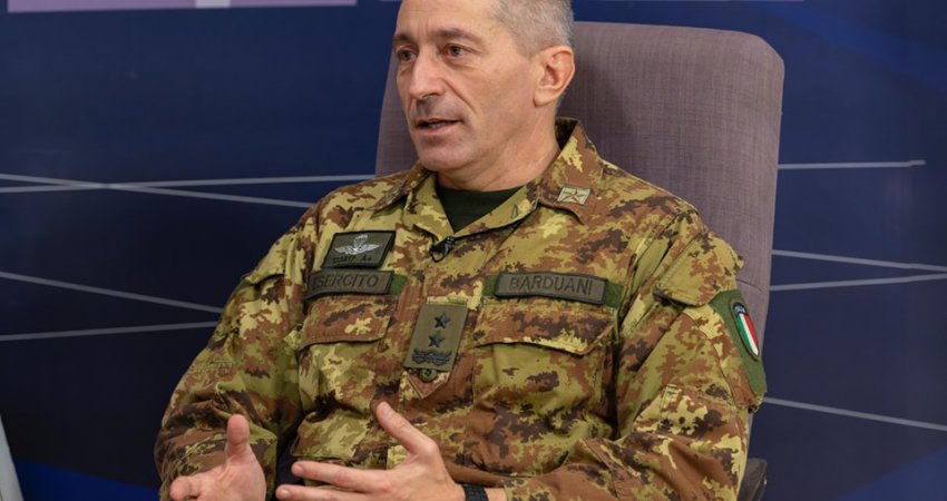 Komandanti i KFOR-it: Hapja e Urës së Ibrit bëhet me dialog dhe koordinim