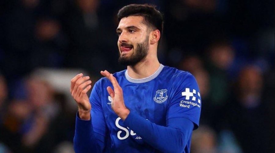 Të gjithë me sytë nga Armando Broja, sulmuesi shqiptar hyn në historinë e Evertonit