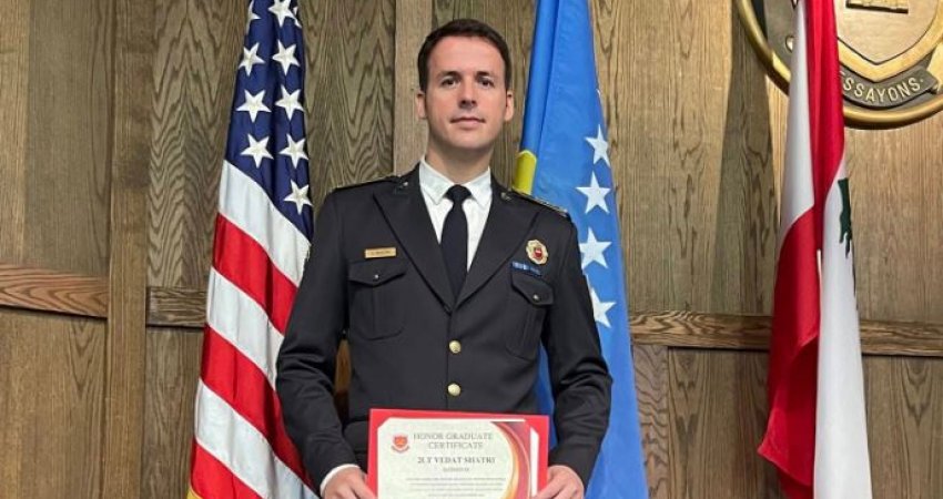 Oficeri i FSK-së shpërblehet me çmimin “Honor Graduate” në ShBA