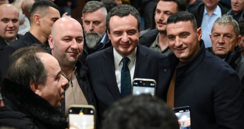 Kurti takohet me mërgatën në Slloveni, iu bën thirrje të regjistrohen si votues jashtë Kosovës   