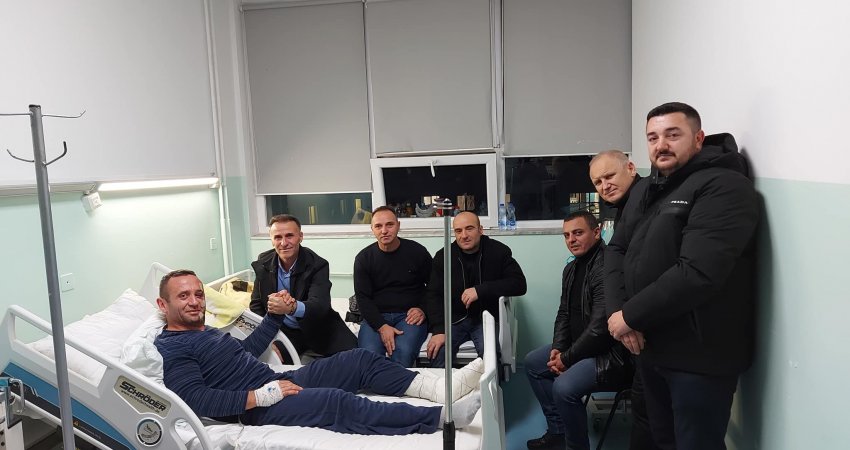 Hetemi viziton policët e aksidentuar në Grabovc të Zveçanit   