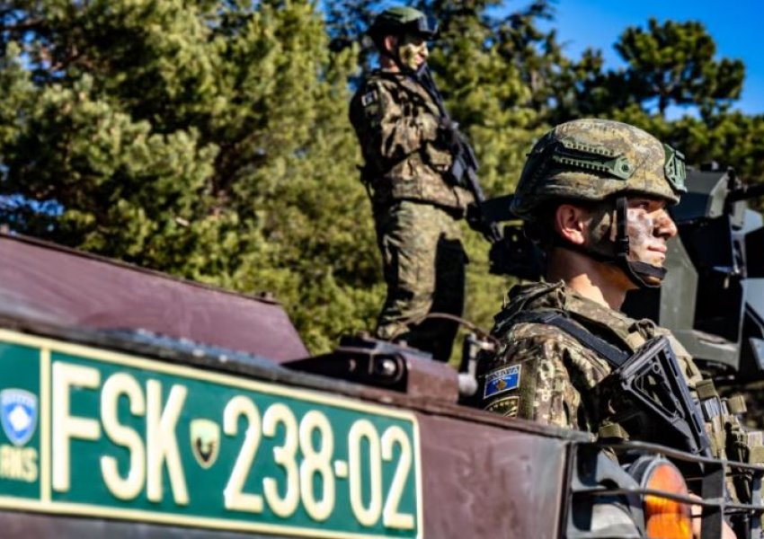 SHBA armatos Kosovën me fuqi zjarri: FSK kalon në nivel tjetër, Beogradi alarmohet!