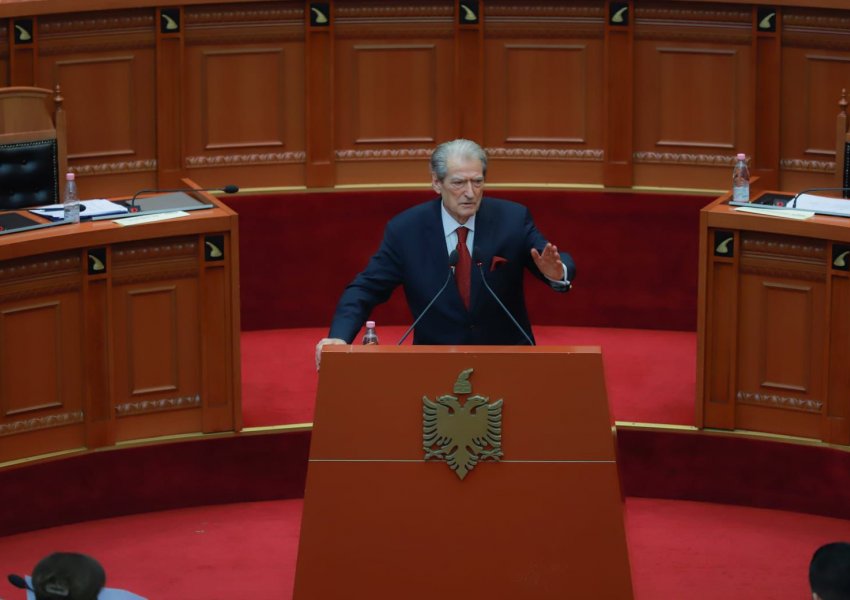Berisha në Kuvend: Votoni sonte rezolutën e dënimit të gjenocidit serb në Kosovë