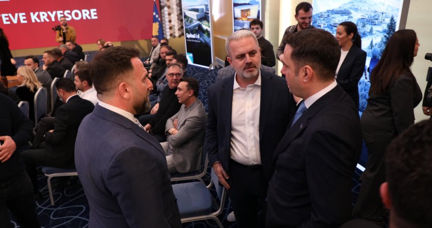 Takimi i LDK-së me 150 kompanitë më të mëdha në Kosovë, Azemi: Do të krijojmë mjedis të favorshëm dhe të qëndrueshëm për bizneset