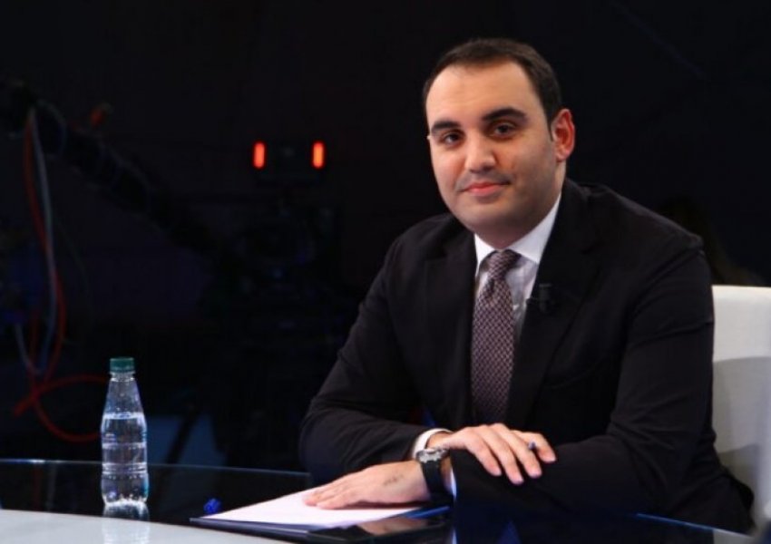 Administrativja i hoqi licencën e avokatit/ Këlliçi: Idajet Beqiri, një shpifës kronik i dënuar me burg për falsifikim dokumentesh zyrtare