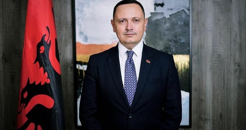 Kryetari i Bujanocit letër Xhelal Sveçlës: Luginasit po gjobiten në kufirin e Kosovës