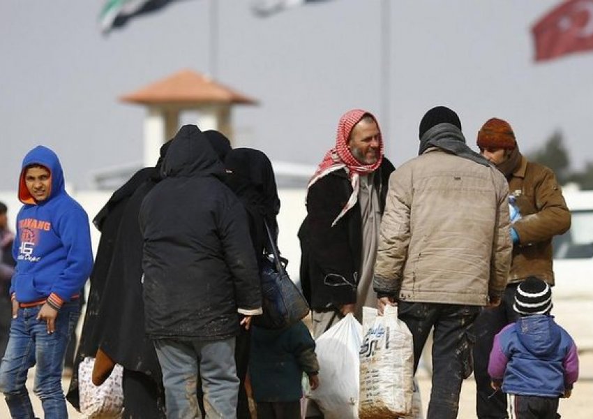 Mbi 25,000 refugjatë kthehen në Siri nga Turqia pas ndryshimit të pushtetit