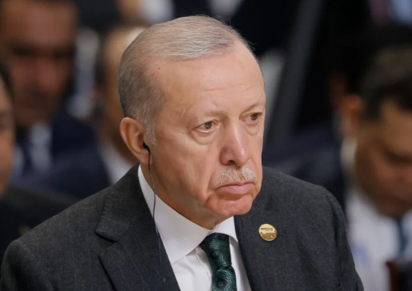 Paralajmëron Erdogan: Luftëtarët kurdë në Siri ose do të lënë armët, ose do të varrosen bashkë me to