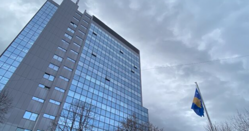 Qeveria nesër e mban mbledhjen, por edhe pritjen e fundvitit me përfaqësues të medieve