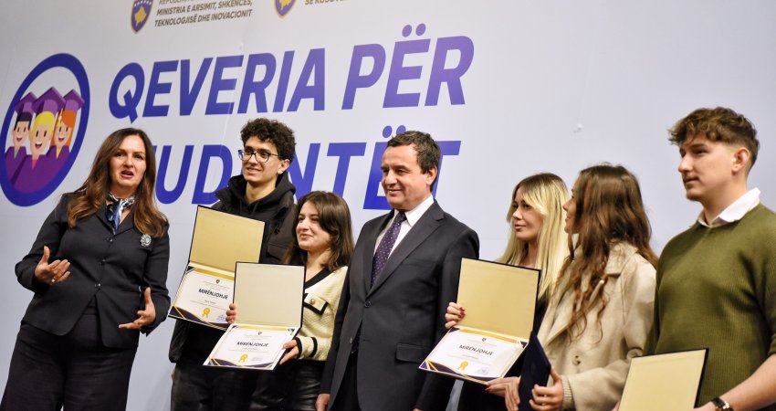 Kurti e Nagavci takuan përfitues të bursave studentore nga MASHTI