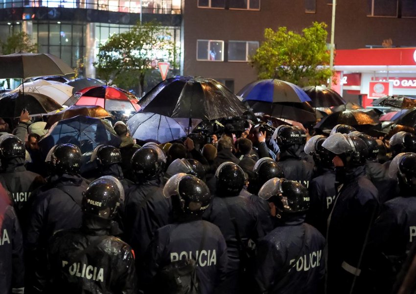 Mosbindja civile, lirohen të gjithë protestuesit e arrestuar
