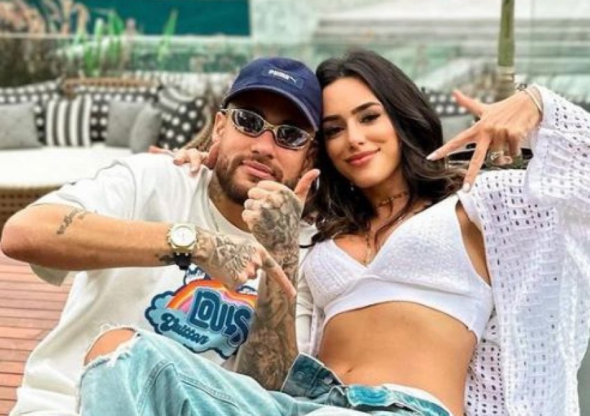 FOTO/ Do të bëhet sërish baba, Neymar dhe partnerja e tij zbulojnë gjininë e bebit