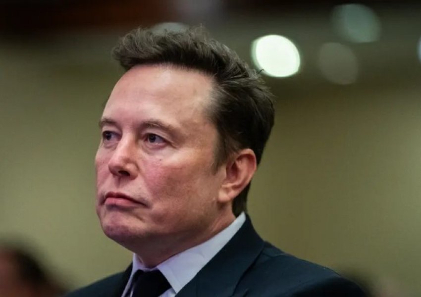 Musk: Mos jepni asnjë qindarkë për Wikipedian, e kontrollon ekstremi i majtë