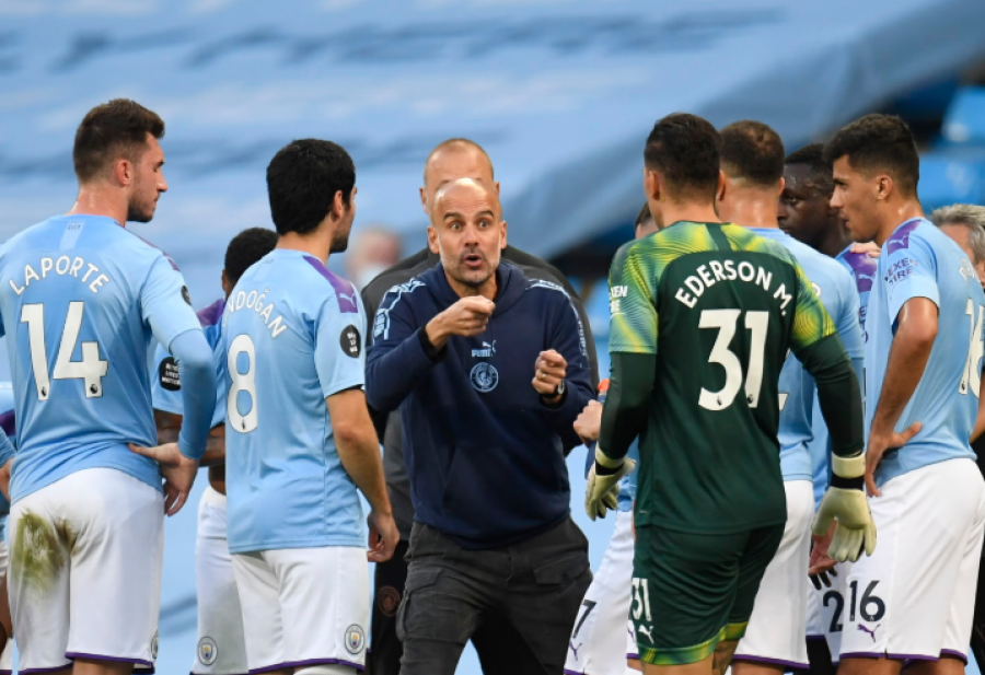 Kriza te Manchester City, Guardiola duket i qetë: Kam mbështetjen e klubit
