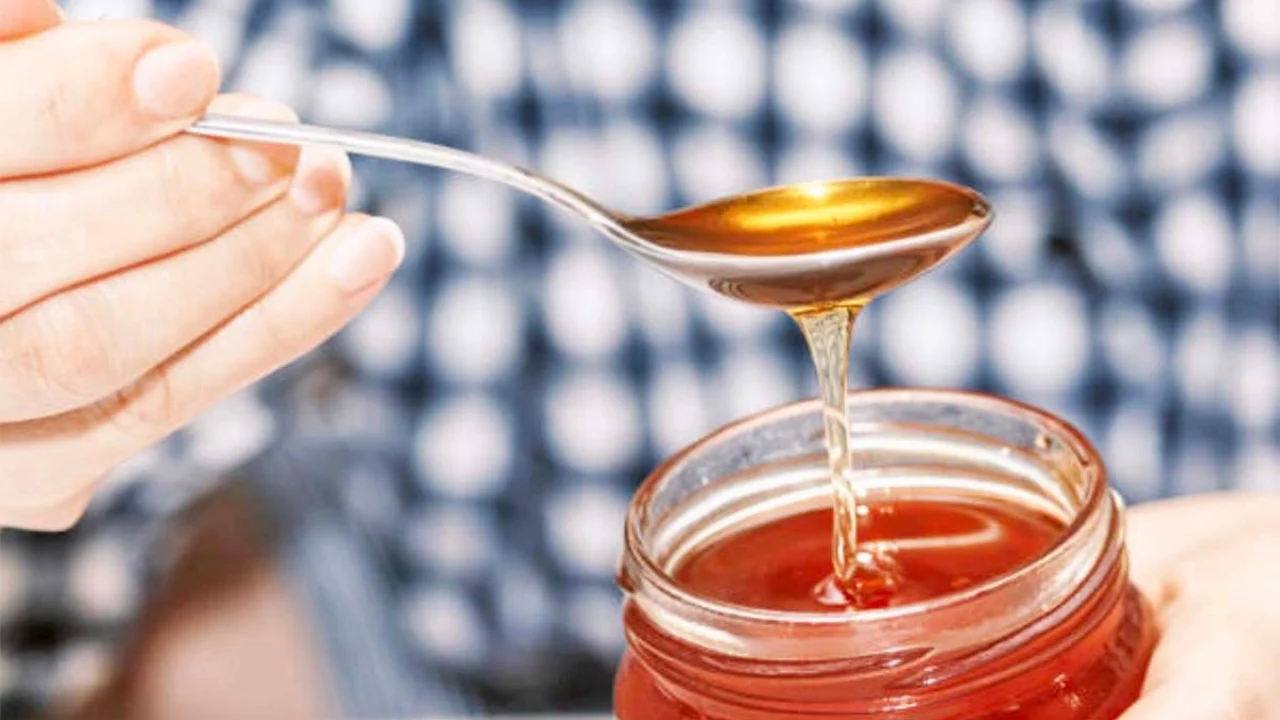Kolla akute nga e ftohura, mjalti më mirë se antibiotikët