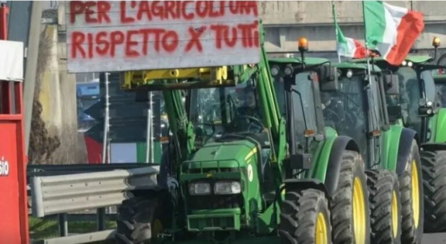 Traktorët ‘zbarkojnë’ në Sanremo, fermerët do të mblidhen përpara festivalit