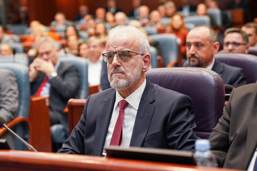 Probleme për qeverinë e Talat Xhaferit, 'Aleanca për shqiptarët' shkarkon dy ministra