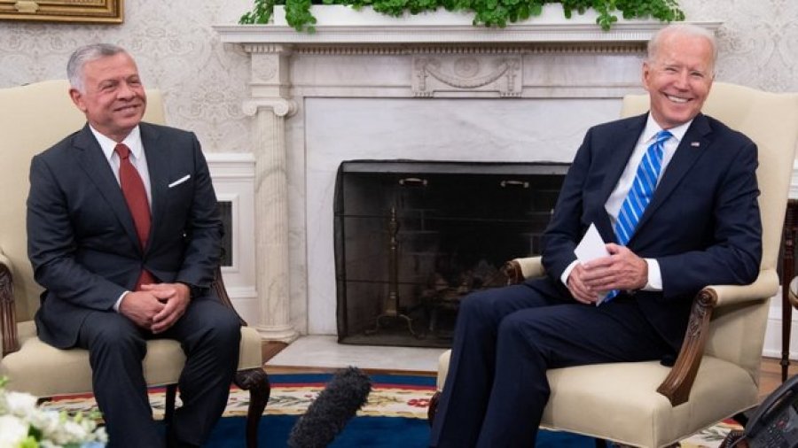 Kriza në Lindjen e Mesme/ Biden do të takojë mbretin e Jordanisë
