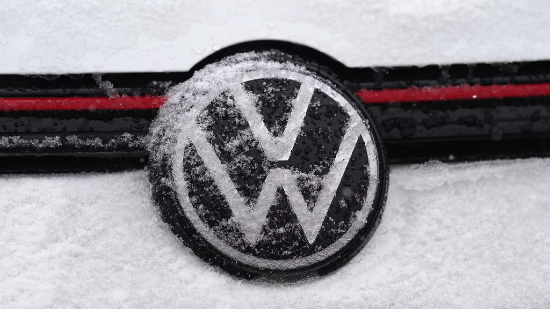 SHBA ndalon mijëra makina luksoze të Volkswagen: Vijnë nga shfrytëzimi i ujgurëve