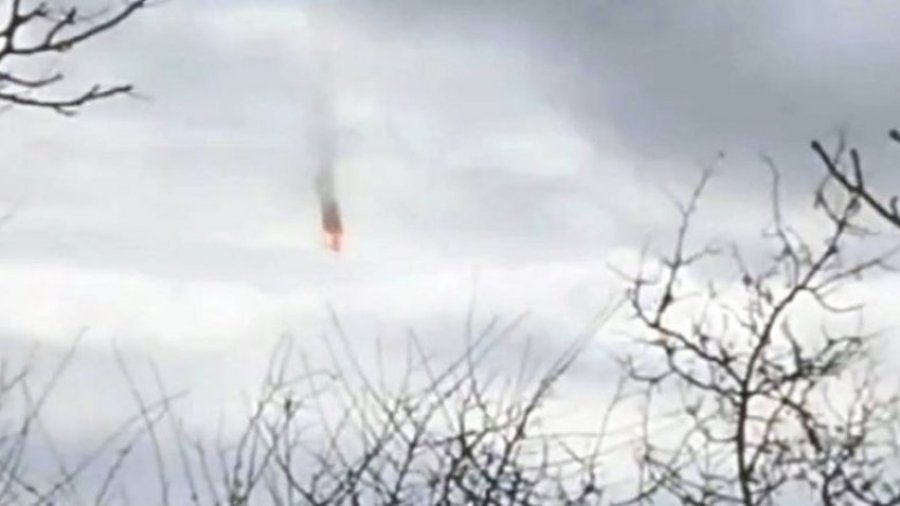 Publikohet videoja, ukrainasit rrëzojnë me raketën amerikane Patriot aeroplanin luftarak rus SU-34