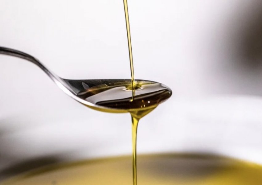 A ia vlen vërtet vaji i ullirit që po konsumoni për përfitime shëndetësore? Ja se si ta kuptoni