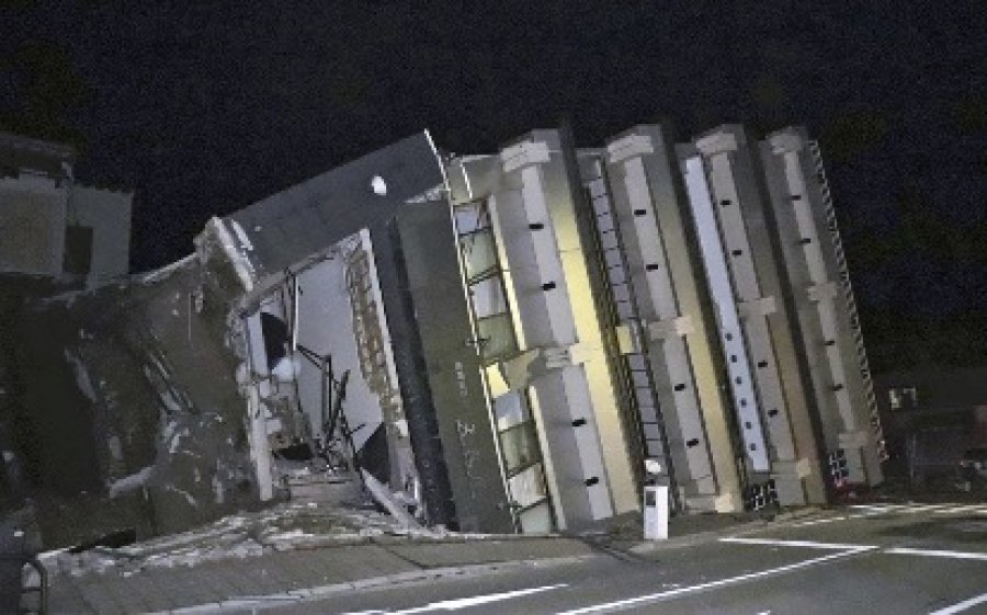 Një viktimë nga tërmeti që goditi Japoninë, autoritetet: Lëkundje të forta edhe ditët në vijim