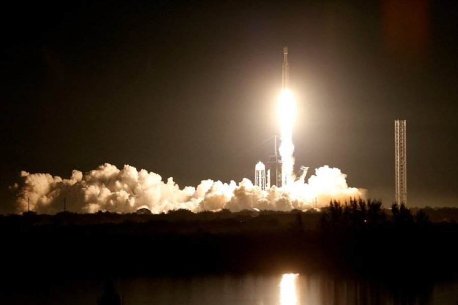 Kompania e Musk lëshon 21 satelitë në hapsirë