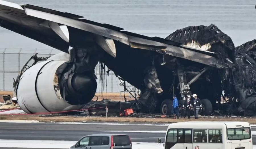 Autoritetet fillojnë hetimin e përplasjes së avionëve në Tokio