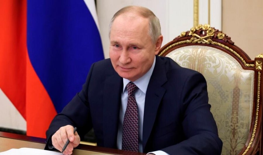 VOA/ Putini përshpejton dhënien e shtetësisë për të huajt që futen në ushtrinë ruse