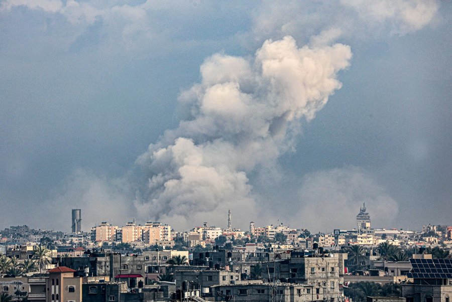 IDF: Më shumë se 100 objektiva goditën në të gjithë Gazën gjatë natës
