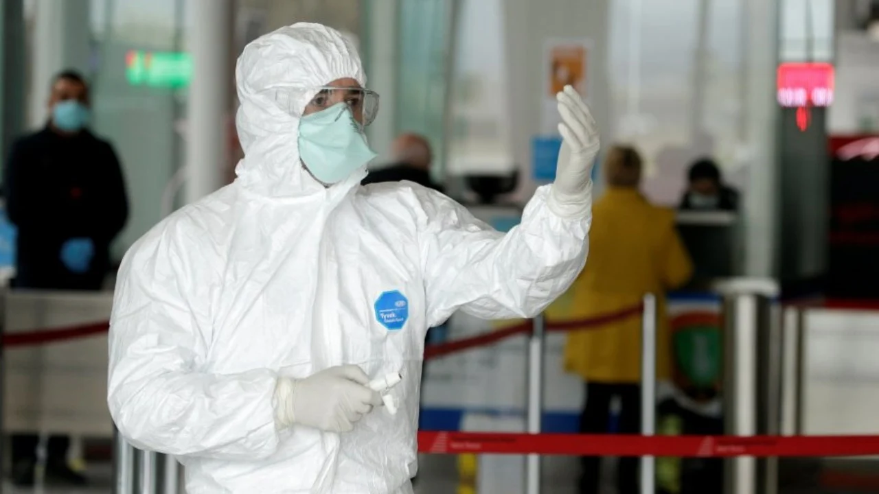 Situata alarmante në Europë! 'Kokteji' i viruseve mbush spitalet, mjeku italian: Gripi më i keq i 20 viteve të fundit