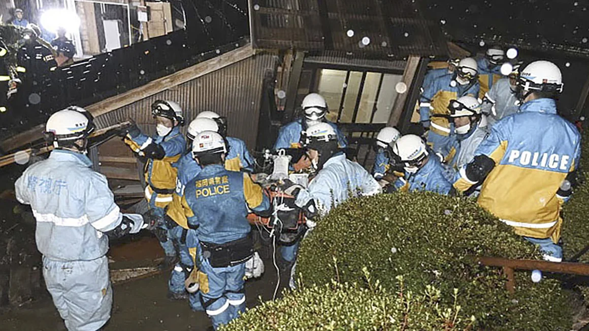 Mrekulli në Japoni, 90-vjeçarja shpëtohet 5 ditë pas tërmetit katastrofik