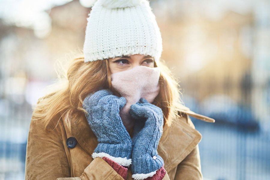 Si të qëndroni të sigurtë dhe të shëndetshëm gjatë të ftohtit këtë sezon dimëror