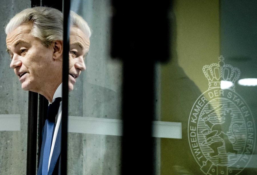 Geert Wilders tërheq propozimin për ndalimin e xhamive