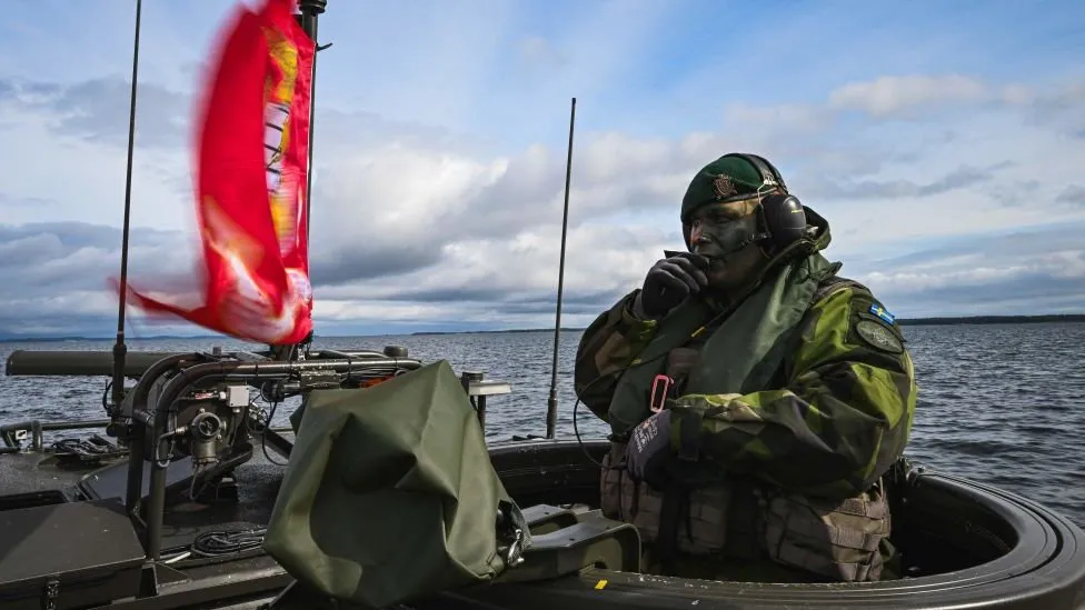 Alarm në Suedi pas paralajmërimit për luftë nga shefat e Mbrojtjes