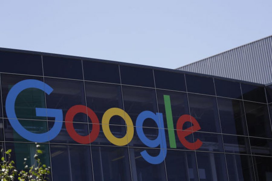 Google pushon nga puna qindra punonjës