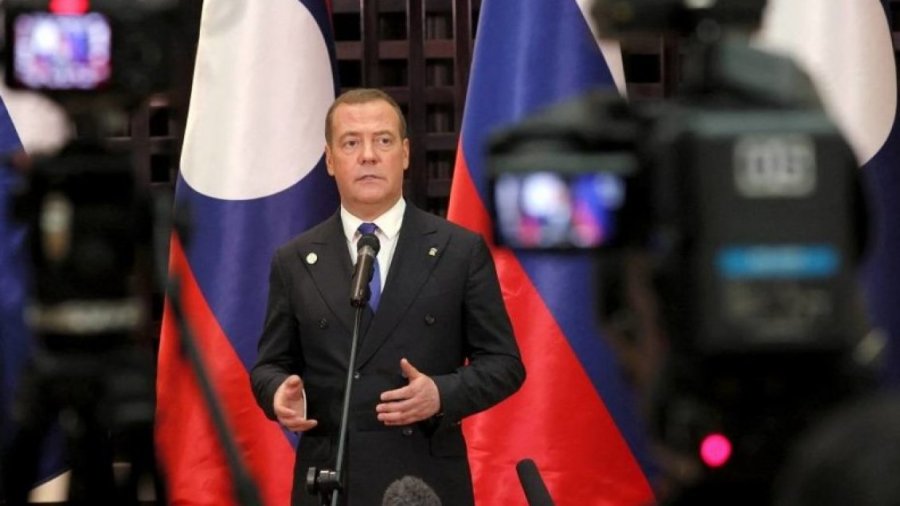 Medvedev: Rusia do të përdorë armët bërthamore nëse Ukraina sulmon vendndodhjet e raketave