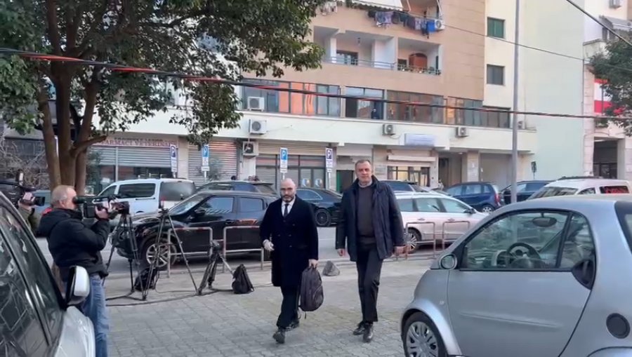 Sterilizimi/ Ish-ministri i Shëndetësisë, Ilir Beqaj, paraqitet sërish në SPAK