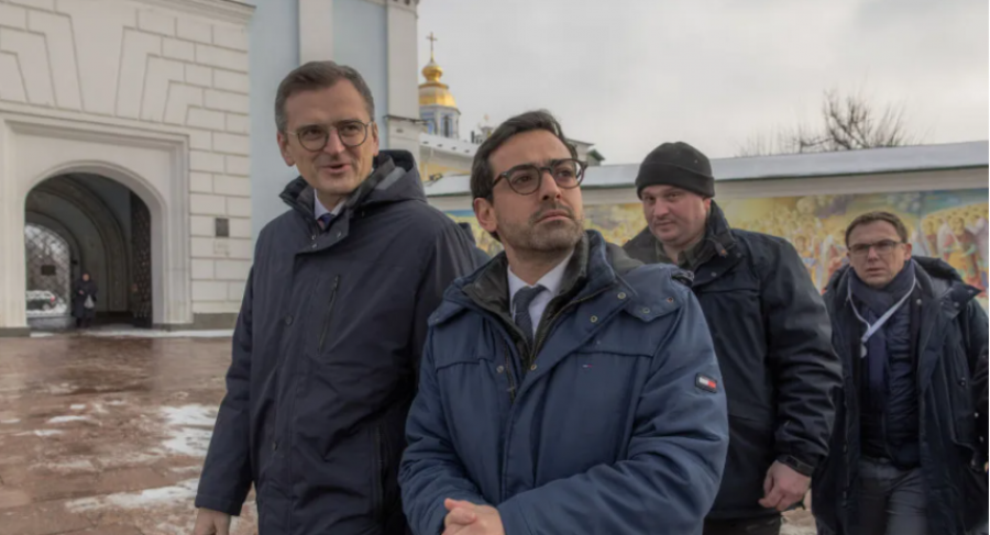 Pak pas marrjes së detyrës, ministri i ri i Jashtëm francez viziton Kievin
