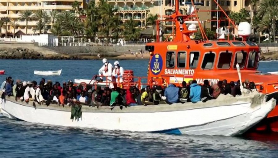Katërfishohet numri i emigrantëve të paligjshëm në Spanjë