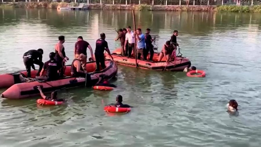 Tragjedi në Indi, mbytet varka me nxënës shkolle