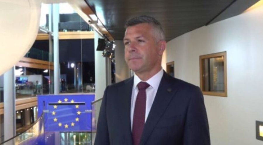 Eurodeputeti slloven: Vuçiç nuk do që Serbia të bëhet anëtare e BE-së