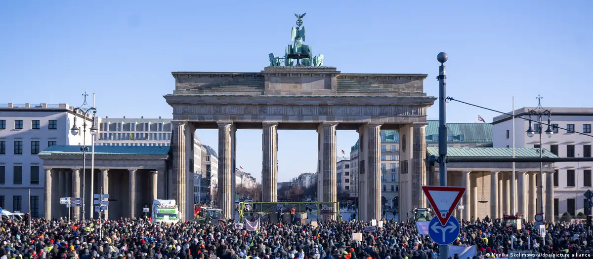 Fermerët e pakënaqur gjermanë planifikojnë protesta të reja