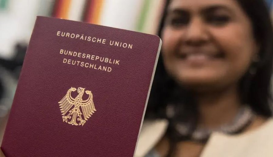 Gjermania ligj të ri për shtetësinë, DW: Reagime pas vendimit, unioni opozitar e quan zhvlerësim të pasaportës