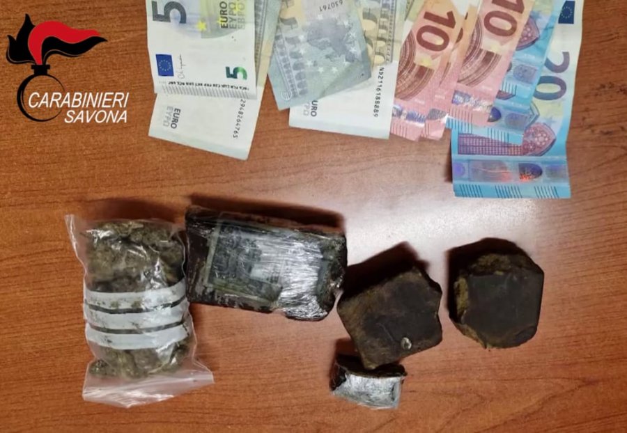 Fermë kanabisi dhe shpërndarje kokaine, arrestohen 9 shqiptarë në Itali