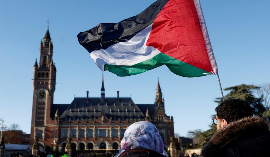 Hagë, pro-palestinezët marshojnë drejt Gjykatës Ndërkombëtare të Drejtësisë 